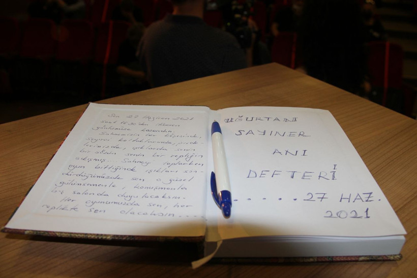 Son isteği ortaya çıktı! 'Sanal kocam' deyip anlattı Bizimkiler'in Cemil'i Uğurtan Sayıner'e son veda - Resim: 4