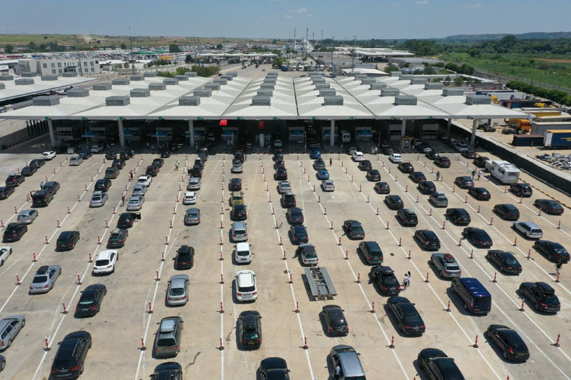 Kurban Bayramı'nı memleketlerinde geçirmek isteyen gurbetçilerin yurda gelişleri sürüyor - Resim: 4