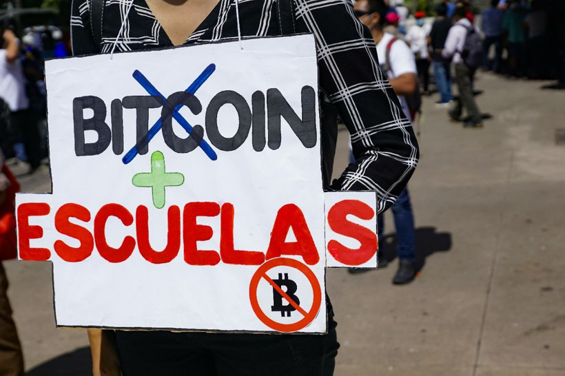 El Salvador'da Bitcoin'in yasal para birimi olarak kabul edilmesi protesto edildi - Resim: 3