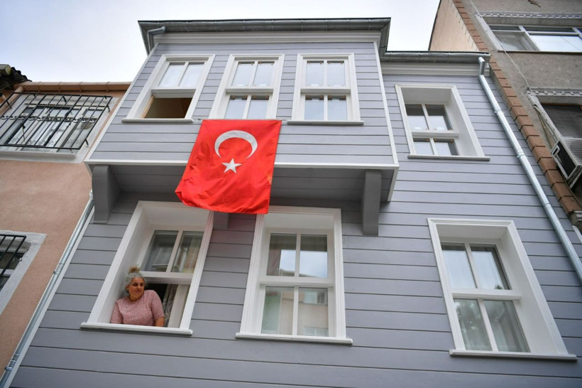 Tarihi Zeyrek Evleri yenileniyor: Bir geleneği yaşatıyoruz, evler eski ihtişamına kavuşuyor - Resim: 2