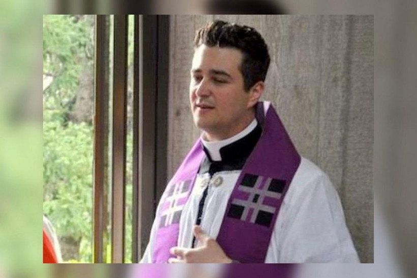 Skandal patladı! Kilise parasıyla cinsel ilişki partisi: Meğer tecavüz hapı... - Resim: 2