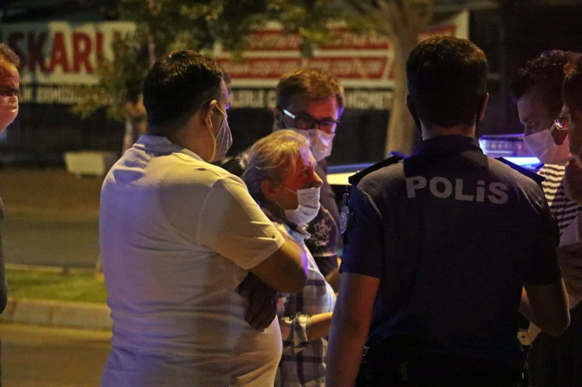 Antalya'da pes dedirten görüntü! Eğilerek baktı: Görebilmek için meraklılar adeta yarıştı - Resim: 4