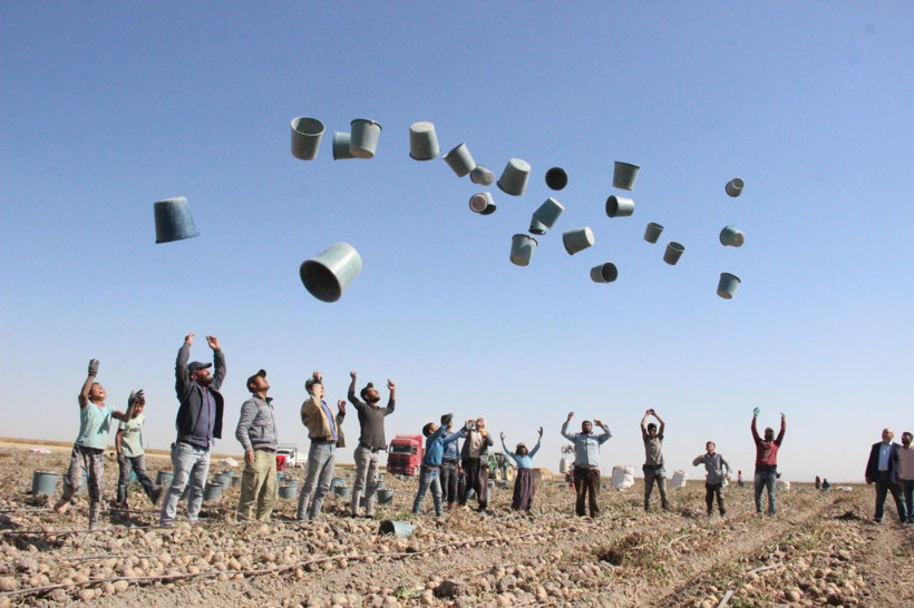 Karaman'da kovalar fırlatıldı gören şaştı kaldı: Fiyatlar yükselebilir - Resim: 2