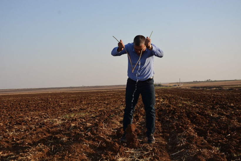 Şanlıurfa'da tahmin edip kazıyor yüzde 90'ı doğru! Herkes onu çağırıyor: Taleplere yetişemiyor - Resim: 2