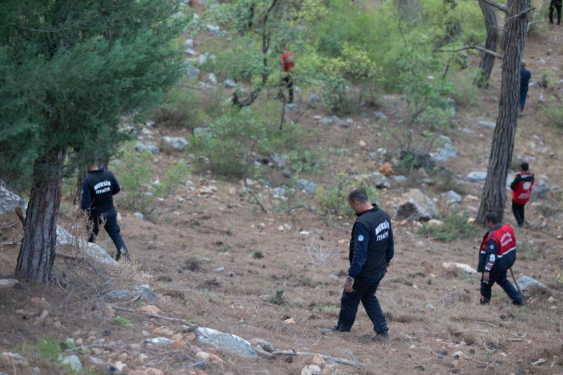 Mersin'de kayıp Yörük kızı Müslüme'nin babası konuştu: Husumetlilerimiz var! Bölgede kan izine rastlandı - Resim: 3