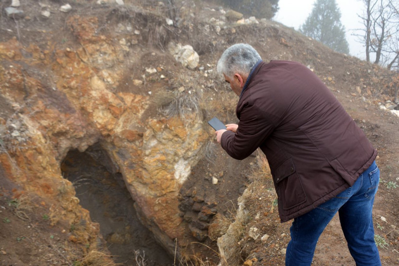 Gümüşhane'de gören telefona sarıldı! Kaçak kazıda ortaya çıktı: Binlerce yıllık - Resim: 1