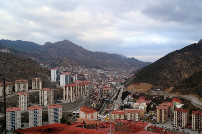 Gümüşhane'de bu merdivenleri görenler şaştı kaldı! 423 basamak - Resim: 1