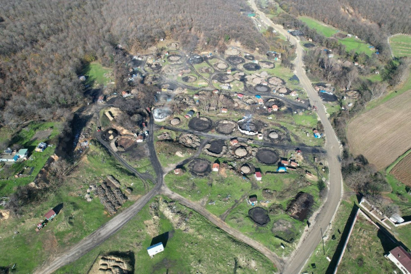 İstanbul Çatalca'da babadan kalma kömürcülük mesleğini 45 yıldır sürdürüyorlar - Resim: 2