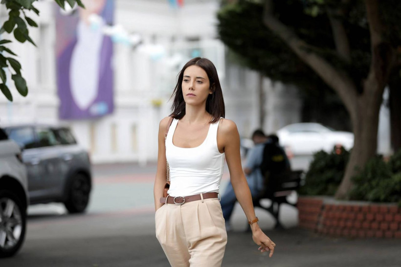 Sadakatsiz Masterchef Esra Erol Kanunsuz Topraklar Müge Anlı'ya fark attı! Reytingde zirve bakın kimin - Resim: 1