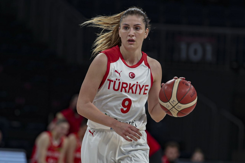 Milli basketbolcu Bahar Çağlar'ın kabusu oldu! Tatilde bile nefes aldırmadı - Resim: 3