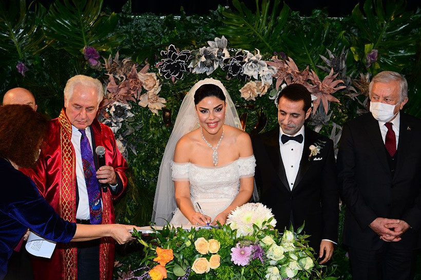 Bayram Yıldız ve Tuğçe Kara 2022'nin en görkemli düğünü ile evlendi - Resim: 2