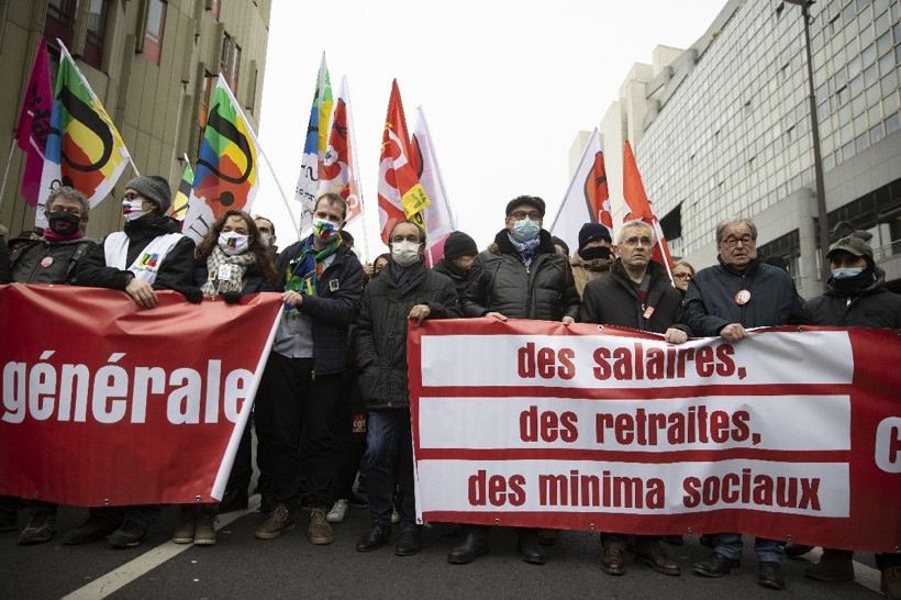 Fransa'da enflasyon nedeniyle alım gücü düşen halk sokağa indi - Resim: 4