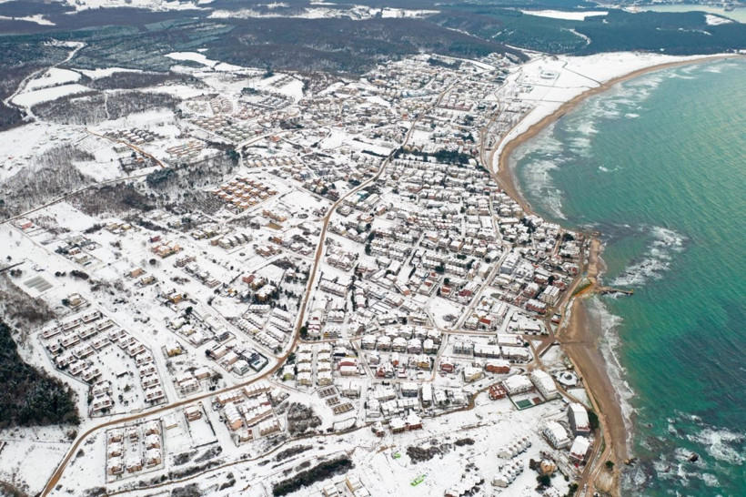 Sahiller karla birleşti! Kocaeli'de seyrine doyumsuz manzaralar oluştu - Resim: 4
