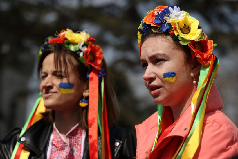 Türkiye’deki Ukraynalılar meydanlara akın etti! 'Savaşa hayır, katil Putin': İşte protestolardan kareler... - Resim: 3
