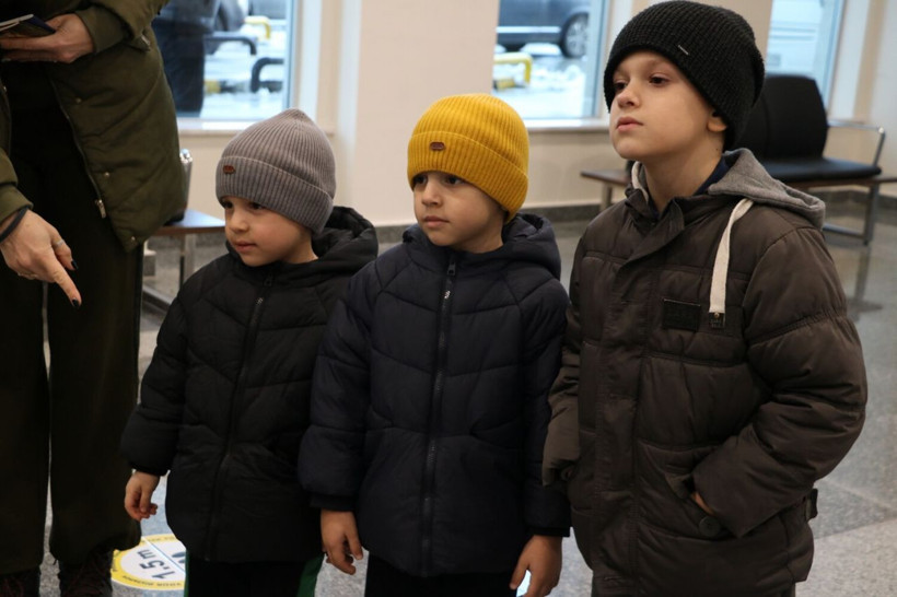 Yürek dağlayan kareler! Anneler ve çocukları Ukrayna'daki savaştan Türkiye'ye kaçtı: Korkunç süreç... - Resim: 4