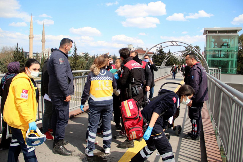 Antalya'da bebeğiyle birlikte intihara kalkışan yabancı uyruklu kadın ekiplere ecel terleri döktürdü - Resim: 3