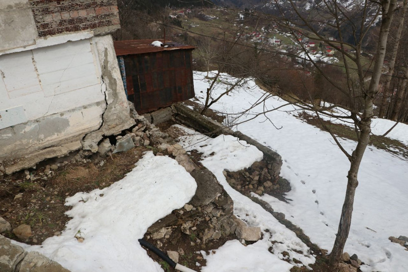 Trabzon'da heyelan kabusu! Onlarca ev boşaltıldı - Resim: 2
