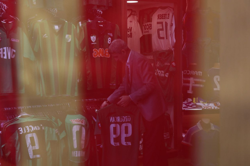 Ev, araba teklif edenler var! Hiçbirine paha biçemiyor hedefi 5 bin adet - Resim: 3