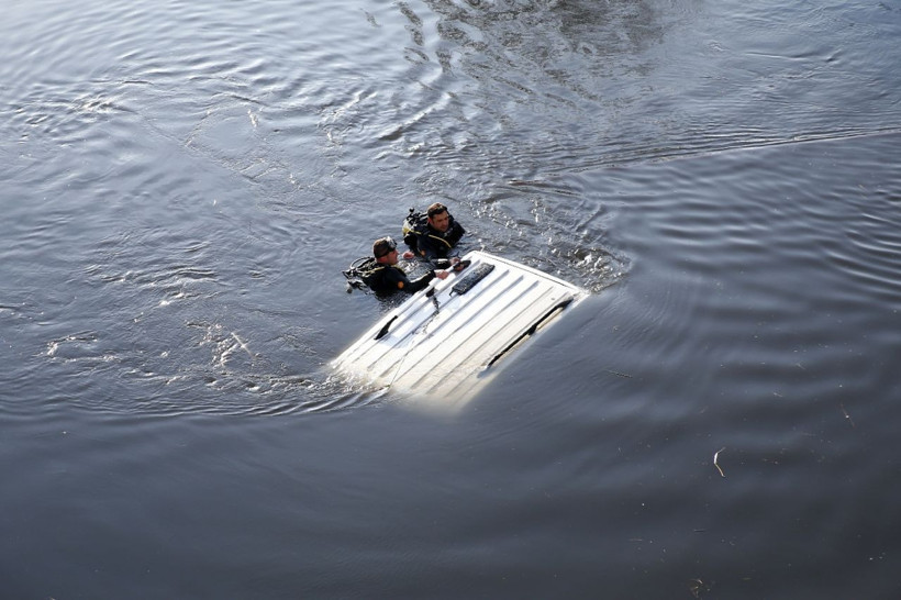 Kayseri'de feci kaza! Irmağa uçan araçtan karı kocanın cansız bedeni çıktı - Resim: 3