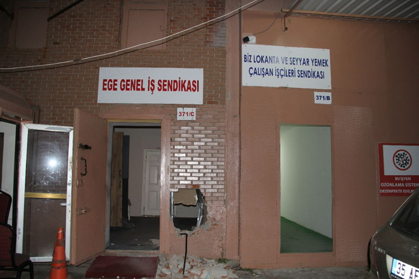 İzmir'de sözde sendikaya kumar baskını! Asit detayı şaşırttı - Resim: 4