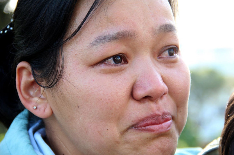 Doktor anne kızı için gözyaşları için yardım istedi! Sokkakta kaldılar - Resim: 4