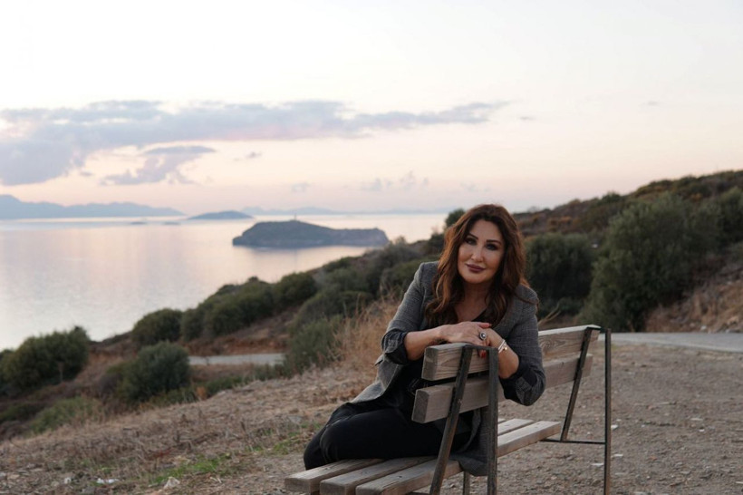 Yıllar sonra evlatlık itirafı geldi! Ailesiyle ilgili gerçek şok etti: Nükhet Duru'dan Kadir İnanır'la ilişki açıklaması - Resim: 4