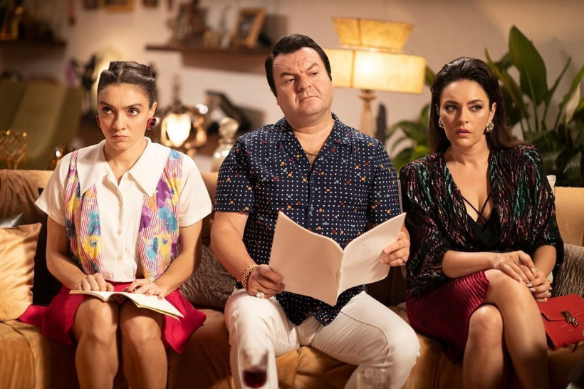 Erşan Kuneri dizisinden o bölümü çıkardı Cem Yılmaz itiraf etti! 7 afişi paylaştı: Ebenin... - Resim: 3