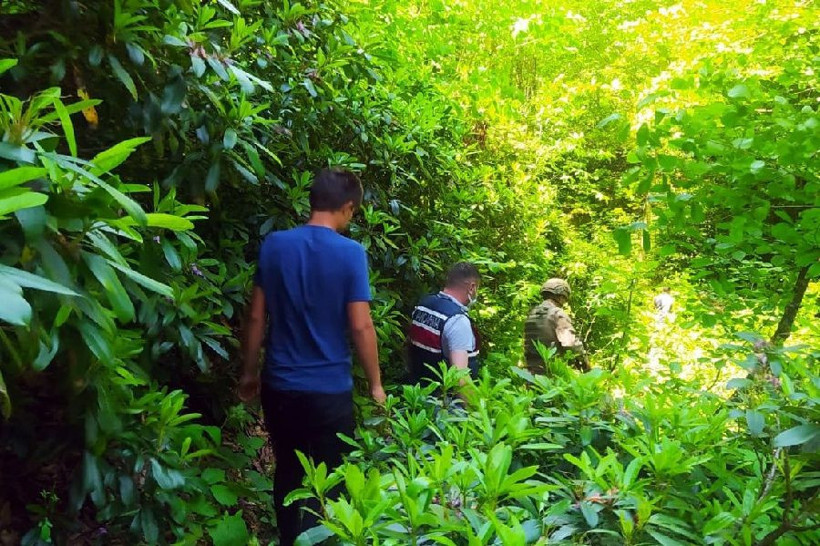 Gümüşhane'de köylüler ormanlık arazide ot toplarken insan kafatası buldu - Resim: 1