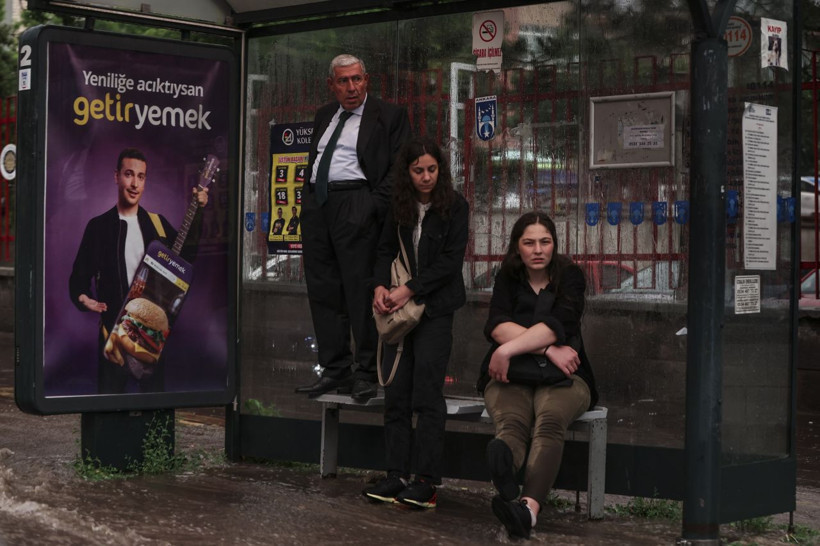 Çok fena geliyor! Meteoroloji 36 şehir için uyarı verdi! Ankara ve İstanbul hortum, dolu, sağanak, fırtına... - Resim: 1