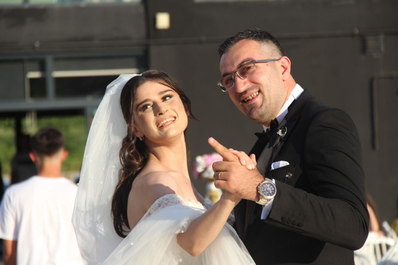 Böyle düğün arabası görmediniz! Damadın hayaliydi gerçek oldu - Resim: 1