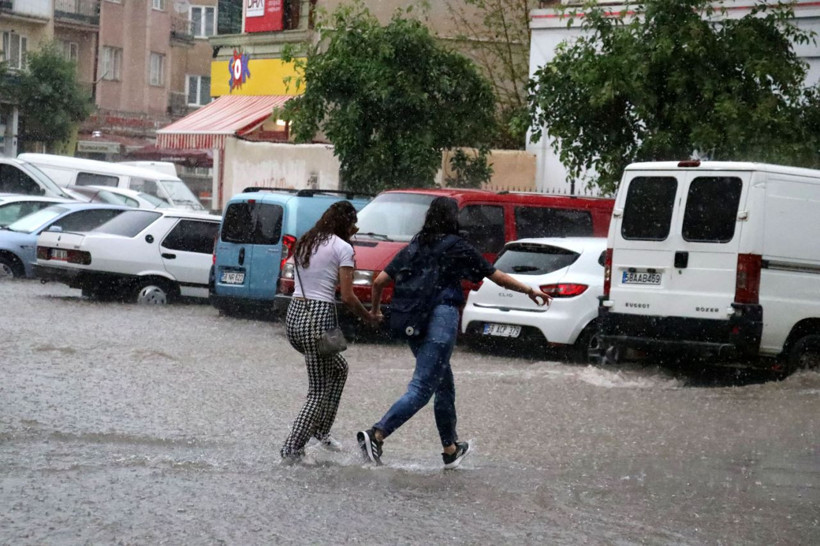 Yağmur çok fena geliyor! Meteoroloji ve AFAD'dan peş peşe uyarı İstanbul, Edirne, Rize... - Resim: 4