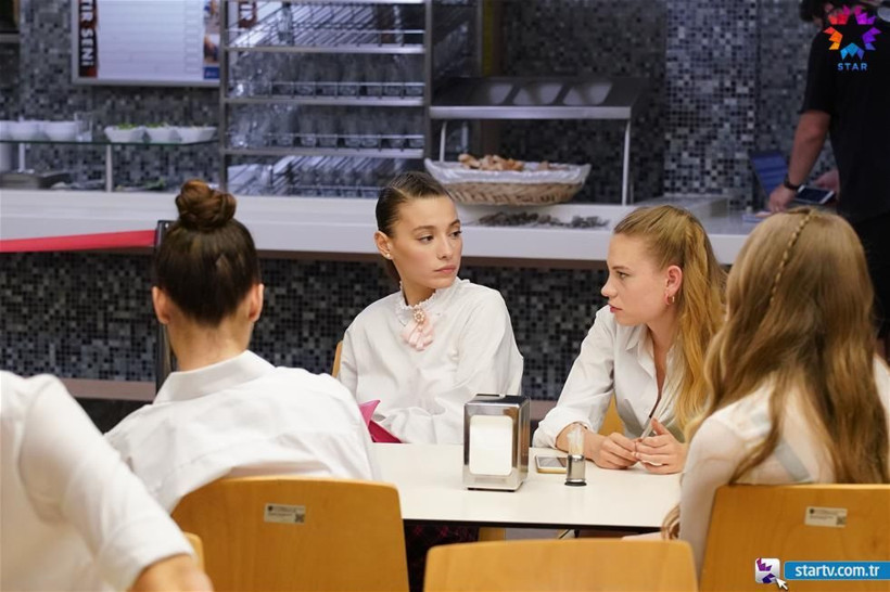 Star'ın çakma dizisi Duy Beni iyice zıvanadan çıktı veliler RTÜK'e saydırdı! Sizin çocuğunuz yok mu! - Resim: 4