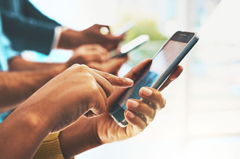 Herkesin en büyük sorunu cep telefonu pili! İşte en iyi bataryaya sahip telefonlar - Resim: 4