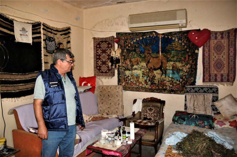 Yıllar önce gariban diye kiraya verdi, evine ilk kez girdi gözlerine inanamadı - Resim: 3