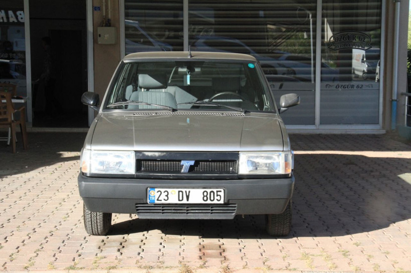 Sadece bakım için dışarı çıktı Elazığ'da 2000 model Şahin'i toz kapar diye ödü kopuyor - Resim: 1