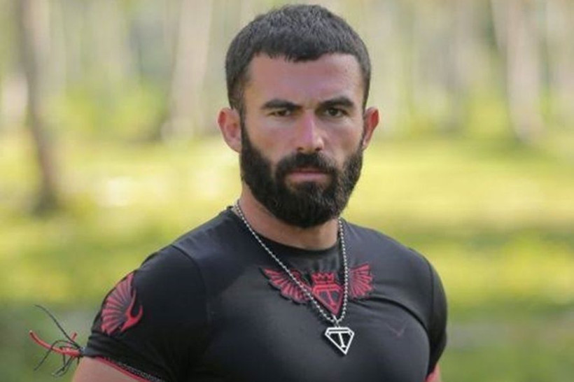 Eski Survivor yarışmacısı Turabi'den olay yaratan sözler: Burada kimse bakire ölmez - Resim: 1
