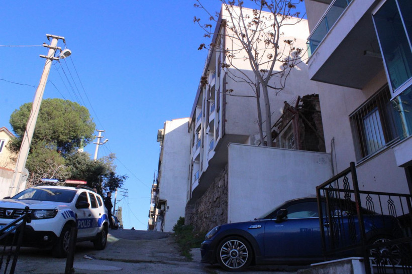 İzmir'de esrarengiz sesler polisi alarma geçirdi! Geceleri evini terk eden var: Alttan biri vuruyor - Resim: 4