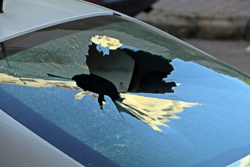 Rus kadın çıldırdı, ortalık savaş alanına, kahvedekiler ise okeye döndü - Resim: 3