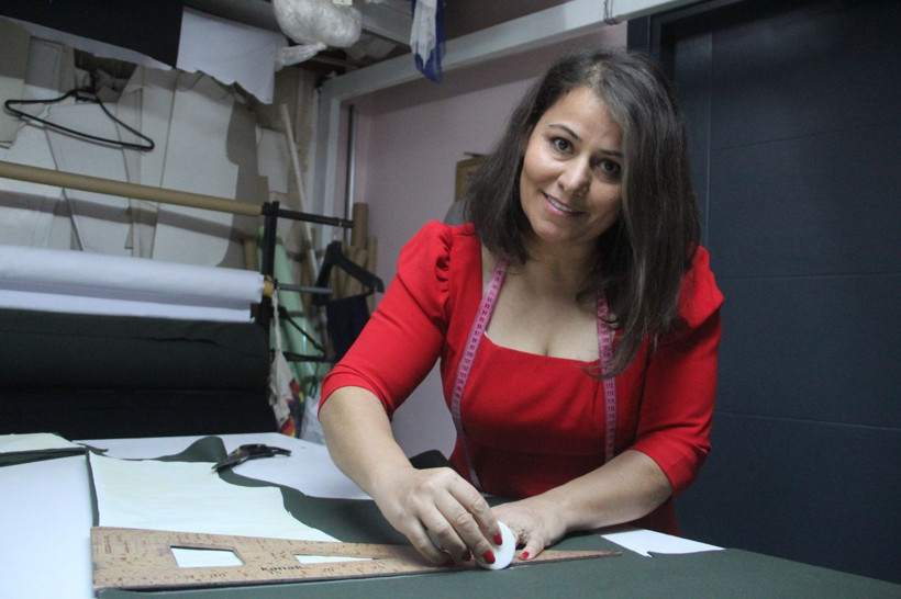 Patron 'sana kim iş verir' deyince istifa etti, açığı fark eden kadın dünyaya satış yapmaya başladı - Resim: 2