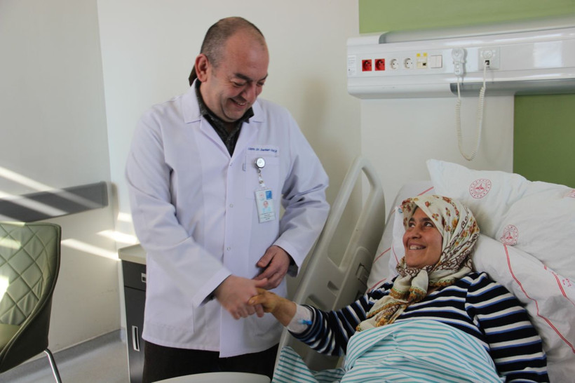 Enkaz altında yanına 'şehit' geldi, aralarında geçen konuşmayı anlattı tüyler diken diken oldu! - Resim: 1