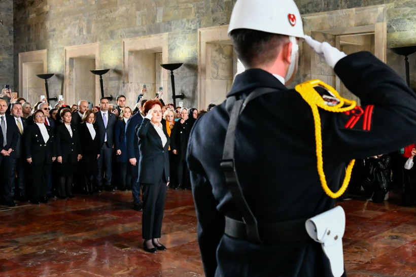 Meral Akşener Anıtkabir'e çıktı asker selamı durdu! Kadınlarla tarih yazacağız - Resim: 2