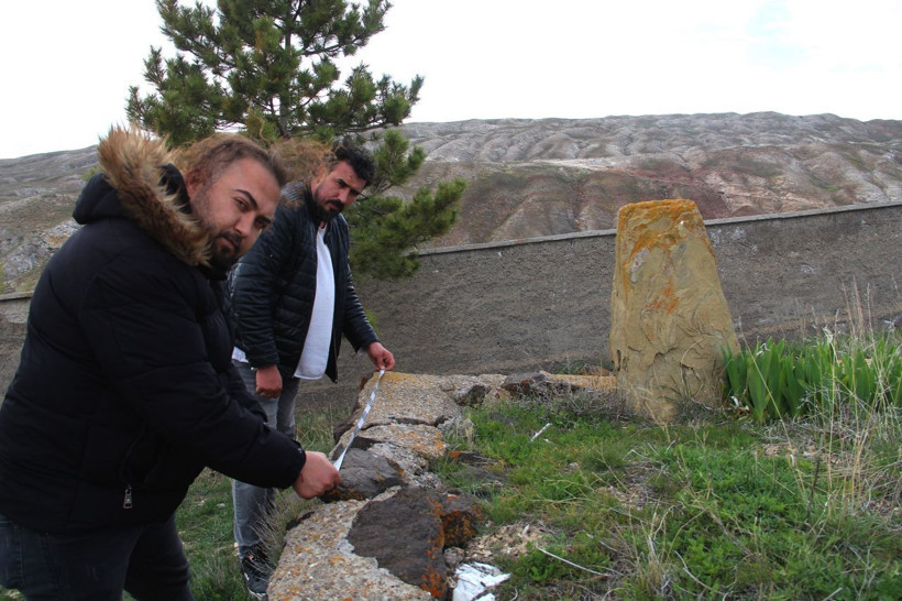 Bu mezarı görenler gözlerine inanamıyor! Söylentiler akıl alır gibi değil! - Resim: 3