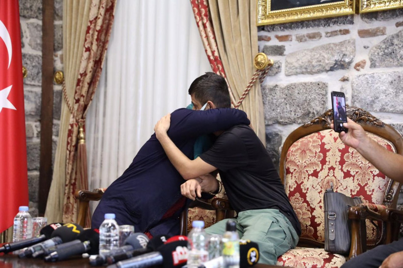 8 yıl sonra bir araya geldiler gözyaşları sel oldu! Diyarbakır annelerinden biri daha evladına kavuştu - Resim: 4