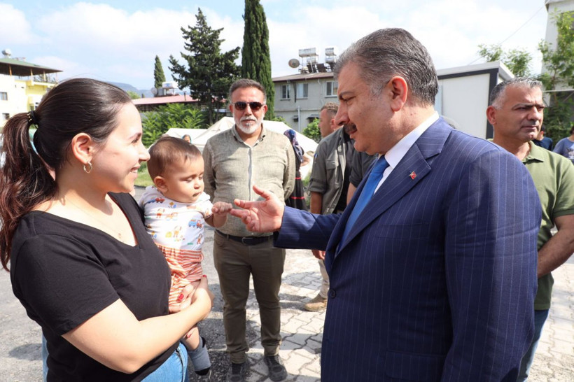 Sağlık Bakanı Fahrettin Koca'dan iç acıtan deprem bölgesi tespitleri! Çok ciddi sorunlar var, çadır, konteyner konut, su.. - Resim: 4