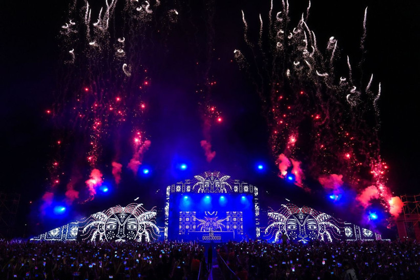 Türkiye’nin en büyük sahnesi Ağrı Dağı eteklerinde kuruldu - Resim: 1