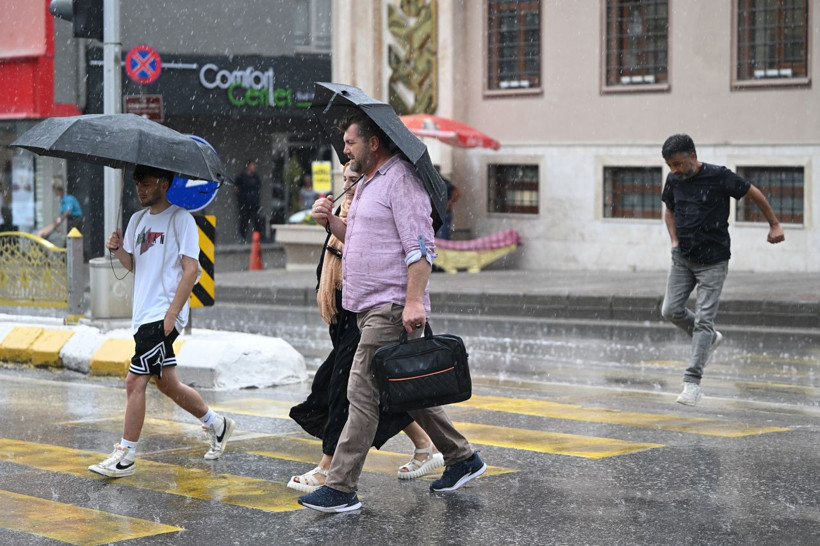 Bunaltıcı sıcaklar yerini sağanak yağışa bırakıyor! Meteoroloji'den 4 gün için kritik uyarı: İstanbul, Ankara, İzmir... - Resim: 2