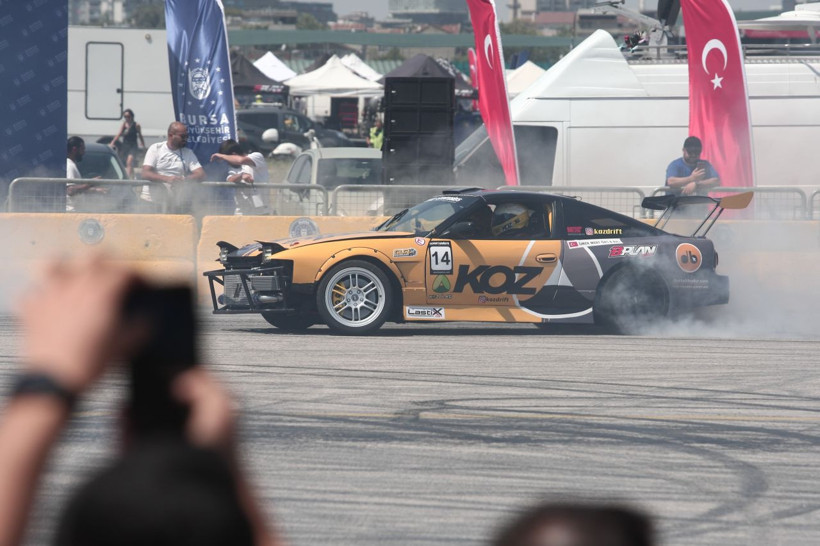 Türkiye’nin en iyi drift sürücüleri Bursa'da yarıştı! - Resim: 3