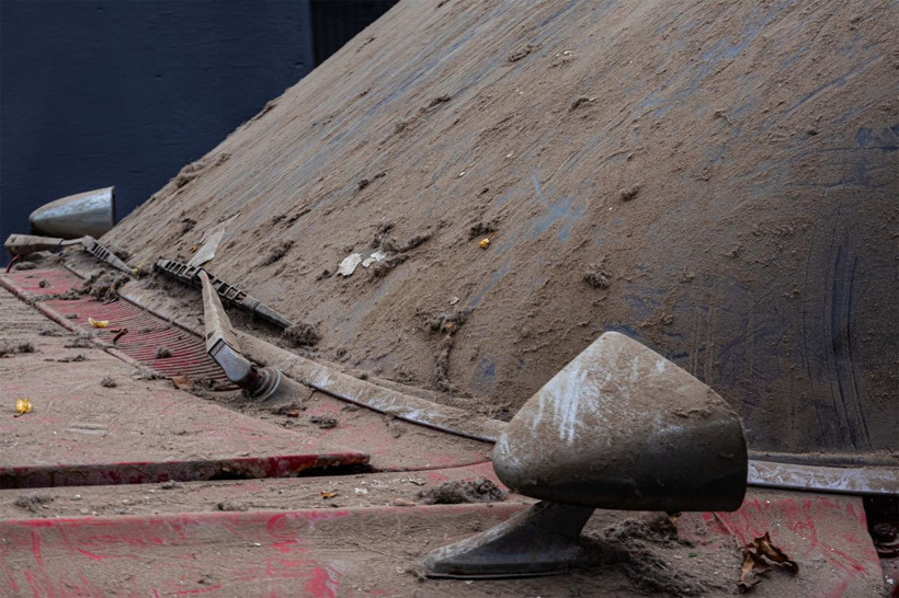 1959 model Chevrolet 15 yıl sonra lik kez garajdan çıktı 1 milyon lirayı aşan restorasyon masrafı çıktı - Resim: 2