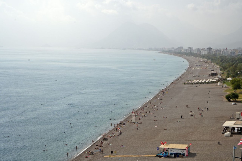 Antalya'da yaz geri döndü! Hava sıcaklığı 30 derece! - Resim: 2