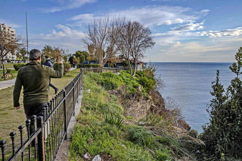 Antalya’da panik anları! Genç kadının çığlıkları limanı inletti - Resim: 1